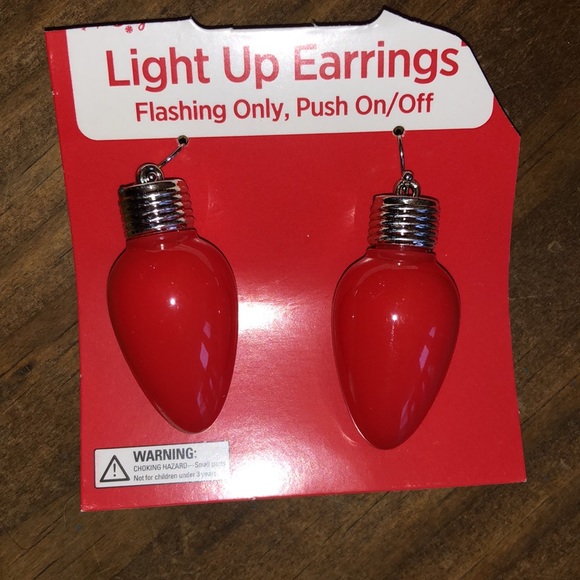 Flashing Christmas Earrings🎅🎄 - Picture 3 of 10